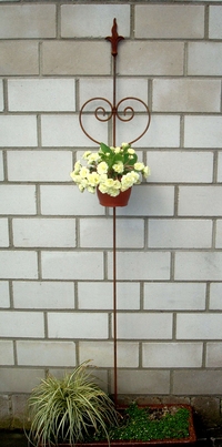 Antik Rost Stab 160cm mit Ring für Blumentöpfe, Blumen